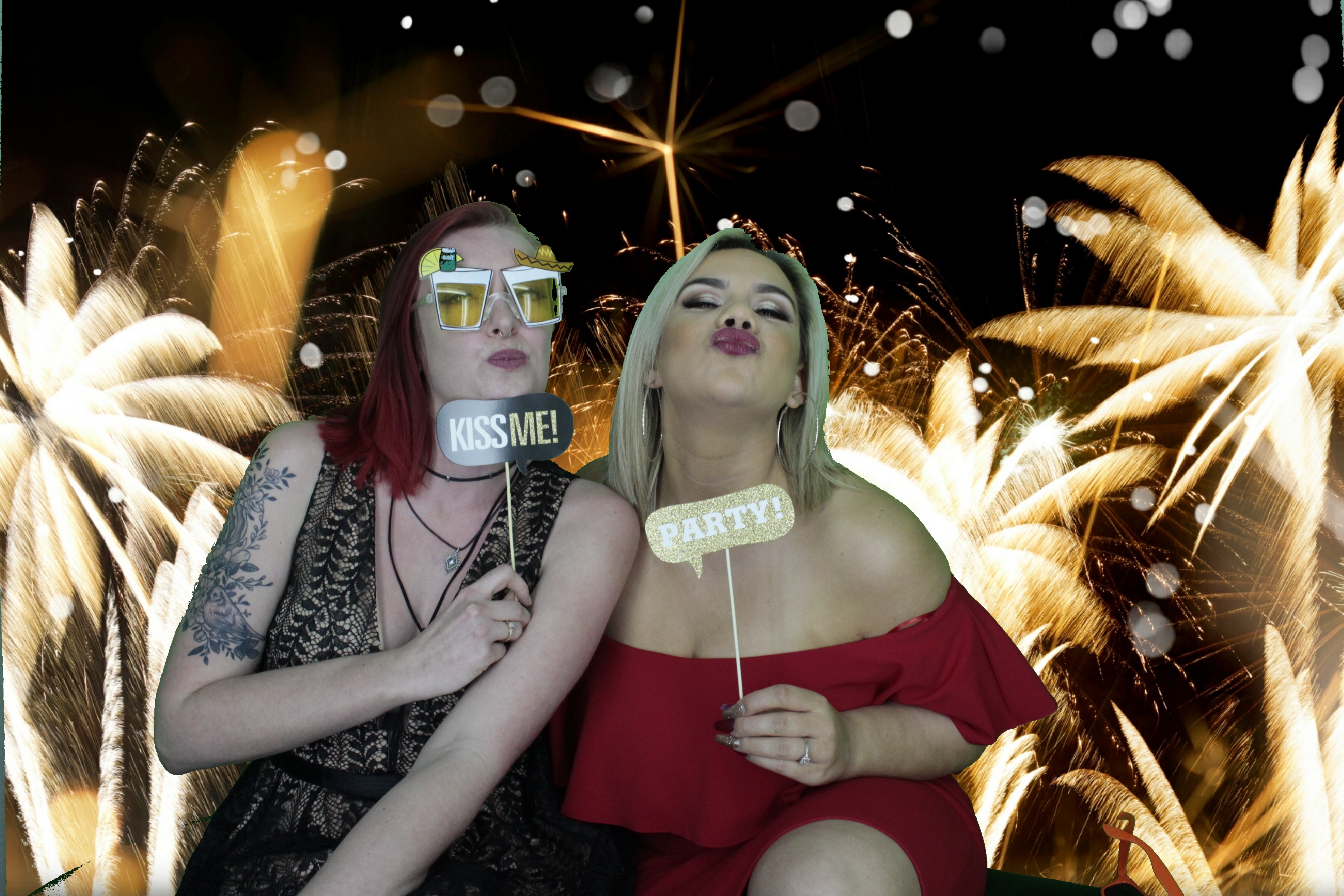 The Sussex Exchange New Years Eve | View more photos from the event at gallery.myphotoboothexperience.co.uk/u/MyPhotoBoothExperienceLtd/The-Sussex-Exchange-New-Years-Eve